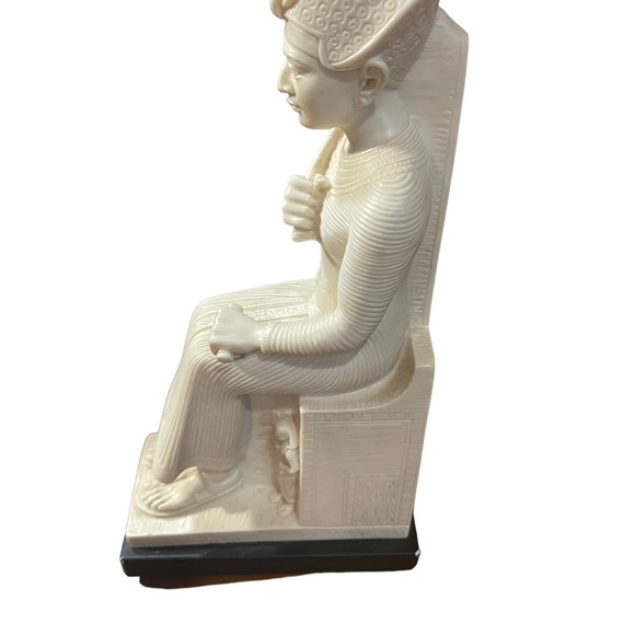 Vintage Ramses lll resin? Statue on stone Egyption egypt decor Made Italy - Picture 6 of 7